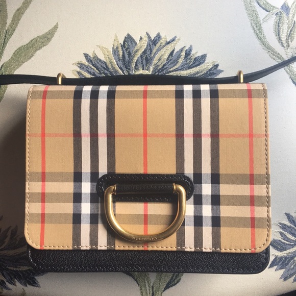 Authentic NWT Burberry bag - Picture 1 of 8